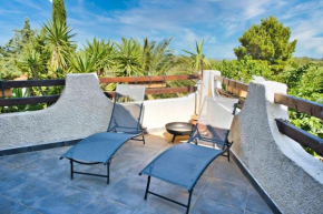 Comfortable and spacious house with terraces